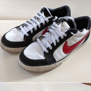 Nike Leather & Suede Low Dunks - Men's 9